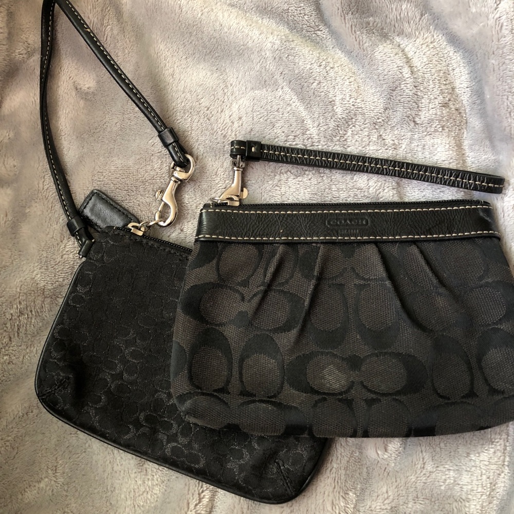 2 hand wallets